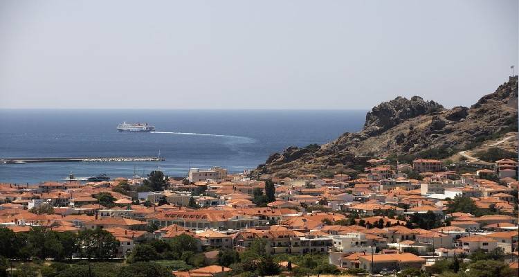 &Phi;&omega;&tau;&omicron;&gamma;&rho;&alpha;&phi;&iota;&kappa;ή &alpha;&pi;ό&delta;&rho;&alpha;&sigma;&eta; &sigma;&tau;&eta; &Lambda;ή&mu;&nu;&omicron;