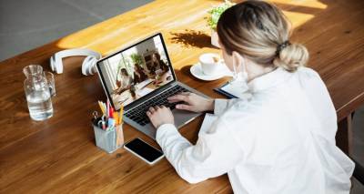 &Eta; &tau;&eta;&lambda;&epsilon;&rho;&gamma;&alpha;&sigma;ί&alpha; &sigma;&tau;&eta; &Beta;&rho;&epsilon;&tau;&alpha;&nu;ί&alpha;: &Epsilon;&upsilon;&epsilon;&lambda;&iota;&xi;ί&alpha; ή &pi;&rho;ό&kappa;&lambda;&eta;&sigma;&eta;;