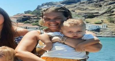 &Mu;&iota;&alpha; &alpha;&gamma;&kappa;&alpha;&lambda;&iota;ά &kappa;&alpha;&iota; &alpha;&pi;ό &tau;&eta; &Lambda;έ&sigma;&beta;&omicron; &sigma;&tau;&omicron;&nu; &mu;&iota;&kappa;&rho;ό Ά&gamma;&gamma;&epsilon;&lambda;&omicron; (video)