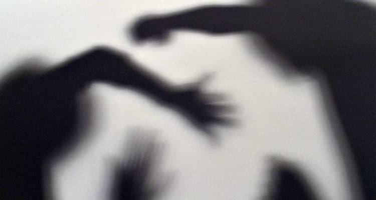 &laquo;&Epsilon;&nu;&delta;&omicron;&omicron;&iota;&kappa;&omicron;&gamma;&epsilon;&nu;&iota;&alpha;&kappa;ή &beta;ί&alpha;&raquo;: &Theta;έ&mu;&alpha; &sigma;&upsilon;&zeta;ή&tau;&eta;&sigma;&eta;&sigmaf; &sigma;&tau;&omicron; &Mu;&alpha;&rho;&omicron;ύ&lambda;&alpha; &alpha;&pi;ό &tau;&eta;&nu; &Iota;&epsilon;&rho;ά &Mu;&eta;&tau;&rho;ό&pi;&omicron;&lambda;&eta; &Lambda;ή&mu;&nu;&omicron;&upsilon;