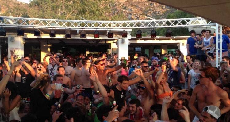 &Tau;έ&lambda;&omicron;&sigmaf; &sigma;&tau;&alpha; beach parties &kappa;&alpha;&iota; &tau;&eta; &delta;&upsilon;&nu;&alpha;&tau;ή &mu;&omicron;&upsilon;&sigma;&iota;&kappa;ή &sigma;&tau;&iota;&sigmaf; &pi;&alpha;&rho;&alpha;&lambda;ί&epsilon;&sigmaf; &beta;ά&zeta;&epsilon;&iota; &tau;&omicron; &Upsilon;&Pi;&Omicron;&Iota;&Kappa;