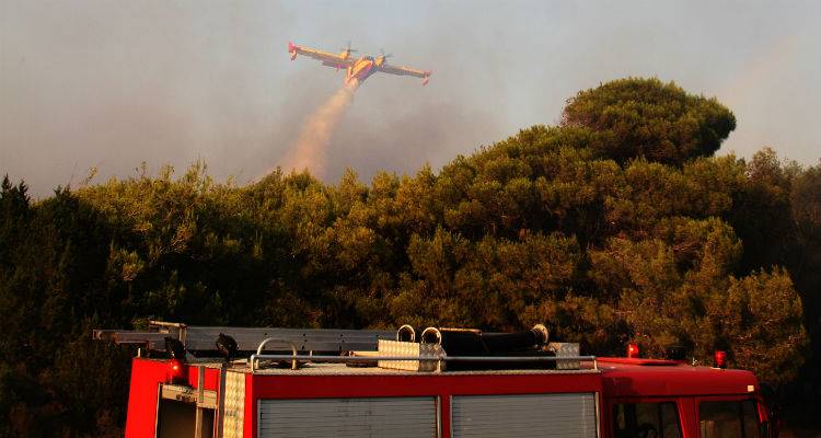 &Upsilon;&psi;&eta;&lambda;ό&sigmaf; &kappa;ί&nu;&delta;&upsilon;&nu;&omicron;&sigmaf; &pi;&upsilon;&rho;&kappa;&alpha;&gamma;&iota;ά&sigmaf; &alpha;ύ&rho;&iota;&omicron; &sigma;&tau;&eta; &Lambda;ή&mu;&nu;&omicron;