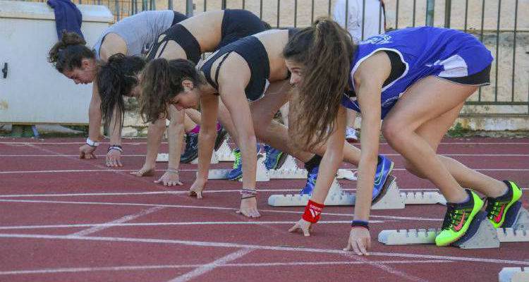 &Alpha;&theta;&lambda;&eta;&tau;έ&sigmaf; &alpha;&pi;ό &tau;&eta; &Lambda;ή&mu;&nu;&omicron; &tau;&alpha;&xi;&iota;&delta;&epsilon;ύ&omicron;&upsilon;&nu; &sigma;&tau;&eta; &Lambda;έ&sigma;&beta;&omicron; &gamma;&iota;&alpha; &tau;&omicron;&upsilon;&sigmaf; &delta;&iota;&alpha;&sigma;&upsilon;&lambda;&lambda;&omicron;&gamma;&iota;&kappa;&omicron;ύ&sigmaf; &alpha;&gamma;ώ&nu;&epsilon;&sigmaf; &Pi;&alpha;ί&delta;&omega;&nu; &ndash; &Kappa;&omicron;&rho;&alpha;&sigma;ί&delta;&omega;&nu; | &Tau;&omicron; &pi;&rho;ό&gamma;&rho;&alpha;&mu;&mu;&alpha;