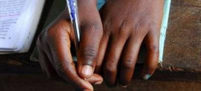 Σάλος με διαγώνισμα στη Νότια Αφρική -Εβαλαν στους μαθητές να «σκηνοθετήσουν» το βιασμό ενός βρέφους