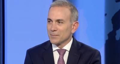 &Kappa;&omega;&nu;&sigma;&tau;&alpha;&nu;&tau;ί&nu;&omicron;&sigmaf; &Phi;ί&lambda;&eta;&sigmaf; &sigma;&tau;&omicron; iefimerida: &Tau;&iota; &nu;&alpha; &pi;&epsilon;&rho;&iota;&mu;έ&nu;&omicron;&upsilon;&mu;&epsilon; &kappa;&alpha;&iota; &tau;&iota; ό&chi;&iota; &sigma;&tau;&alpha; &epsilon;&lambda;&lambda;&eta;&nu;&omicron;&tau;&omicron;&upsilon;&rho;&kappa;&iota;&kappa;ά -&Tau;&iota; &theta;&alpha; &gamma;ί&nu;&epsilon;&iota; &alpha;&nu; &epsilon;&kappa;&lambda;&epsilon;&gamma;&epsilon;ί &omicron; &Tau;&rho;&alpha;&mu;&pi;