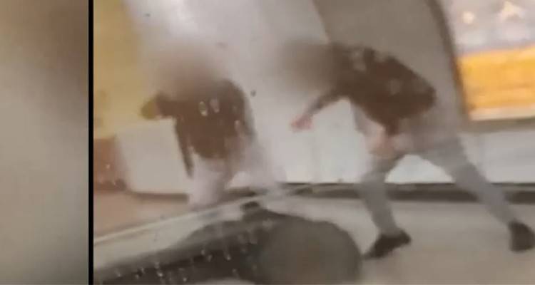 Επίθεση σε σταθμάρχη του μετρό: «Ανθρωποκυνηγητό» για τους τραμπούκους που τον ξυλοκόπησαν