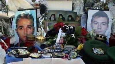 &Epsilon;&lambda;&epsilon;ύ&theta;&epsilon;&rho;&omicron;&sigmaf; &kappa;&alpha;&tau;ά &lambda;ά&theta;&omicron;&sigmaf; έ&nu;&alpha;&sigmaf; &epsilon;&kappa; &tau;&omega;&nu; &phi;&omicron;&nu;&iota;ά&delta;&omega;&nu; &sigma;&tau;&omicron; &mu;&alpha;&kappa;&epsilon;&lambda;&epsilon;&iota;ό &tau;&omicron;&upsilon; &Rho;έ&nu;&tau;&eta;