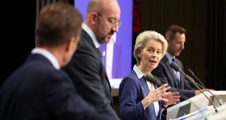 &Sigma;ύ&nu;&omicron;&delta;&omicron;&sigmaf; &Kappa;&omicron;&rho;&upsilon;&phi;ή&sigmaf;: &Sigma;&tau;&alpha; &delta;ύ&omicron; &eta; &Epsilon;&Epsilon; &gamma;&iota;&alpha; &tau;&eta; &sigma;ύ&gamma;&kappa;&rho;&omicron;&upsilon;&sigma;&eta; &Iota;&sigma;&rho;&alpha;ή&lambda;-&Gamma;ά&zeta;&alpha;&sigmaf; -&Tau;&alpha; &sigma;&tau;&rho;&alpha;&tau;ό&pi;&epsilon;&delta;&alpha;