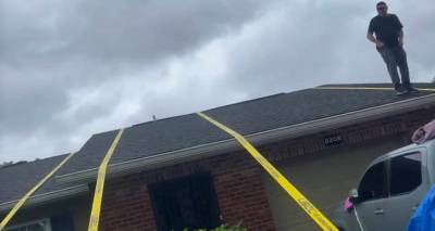 &Tau;&upsilon;&phi;ώ&nu;&alpha;&sigmaf; &Mu;ί&lambda;&tau;&omicron;&nu;: Έ&delta;&epsilon;&sigma;&alpha;&nu; &tau;&omicron; &sigma;&pi;ί&tau;&iota; &tau;&omicron;&upsilon;&sigmaf; &mu;&epsilon; &iota;&mu;ά&nu;&tau;&epsilon;&sigmaf; &kappa;&alpha;&iota; έ&mu;&epsilon;&iota;&nu;&epsilon; ά&theta;&iota;&kappa;&tau;&omicron; (video)