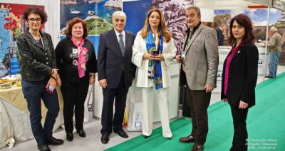 &Eta; Έ&nu;&omega;&sigma;&eta; &Xi;&epsilon;&nu;&omicron;&delta;ό&chi;&omega;&nu; &Lambda;ή&mu;&nu;&omicron;&upsilon; &sigma;&tau;&eta;&nu; Athens International Tourism Expo (photos)