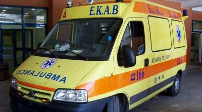 Ταυτόχρονη επιχείρηση Πυροσβεστικής και Αστυνομίας για τον απεγκλωβισμό 80χρονης στη Μύρινα