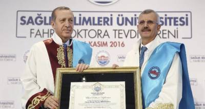 Τουρκία: Τι συμβαίνει με το πτυχίο του Ερντογάν; Πανεπιστήμιο αρνείται να αποκαλύψει πληροφορίες