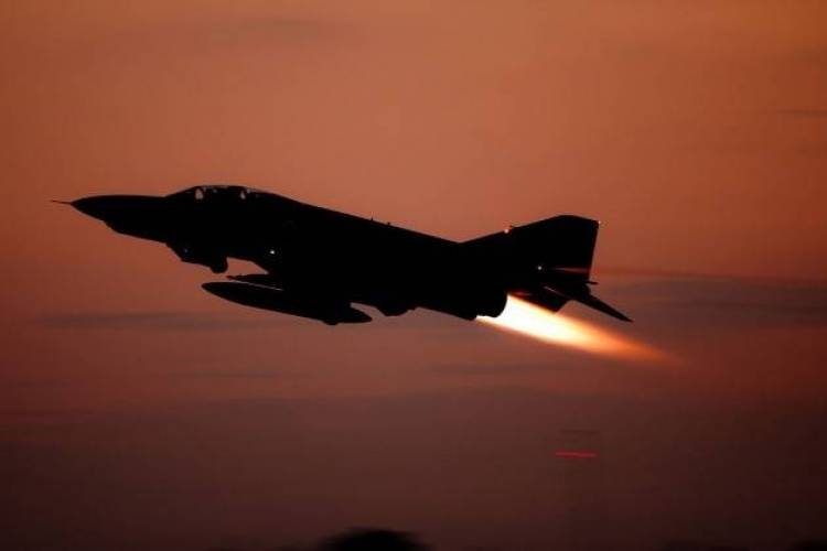 «Νυχτερινή τουρκική επιδρομή» στο Αιγαίο και τηλεφώνημα Αβραμόπουλου σε Νταβούτογλου