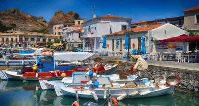 &Lambda;ή&mu;&nu;&omicron;&sigmaf;: &Tau;&omicron; &nu;&eta;&sigma;ί &tau;&omicron;&upsilon; &Eta;&phi;&alpha;ί&sigma;&tau;&omicron;&upsilon; (photos)