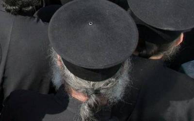 &Sigma;&upsilon;&nu;&epsilon;&lambda;ή&phi;&theta;&eta; &Mu;&eta;&tau;&rho;&omicron;&pi;&omicron;&lambda;ί&tau;&eta;&sigmaf; &gamma;&iota;&alpha; &nu;&omicron;&mu;&iota;&mu;&omicron;&pi;&omicron;ί&eta;&sigma;&eta; &epsilon;&sigma;ό&delta;&omega;&nu;