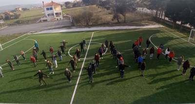 &Tau;&omicron; &Gamma;&upsilon;&mu;&nu;ά&sigma;&iota;&omicron; &Mu;&omicron;ύ&delta;&rho;&omicron;&upsilon; &tau;&iota;&mu;ά &tau;&eta;&nu; &laquo;6&eta; &Mu;&Alpha;&Rho;&Tau;&Iota;&Omicron;&Upsilon;- &Pi;&alpha;&nu;&epsilon;&lambda;&lambda;ή&nu;&iota;&alpha; &Eta;&mu;έ&rho;&alpha; &kappa;&alpha;&tau;ά &tau;&eta;&sigmaf; &sigma;&chi;&omicron;&lambda;&iota;&kappa;ή&sigmaf; &beta;ί&alpha;&sigmaf;&raquo; | "&Mu;&Iota;&Lambda;&Alpha;"