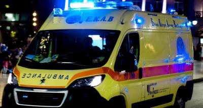 &Tau;&rho;&alpha;&gamma;&omega;&delta;ί&alpha; &sigma;&tau;&eta; &Theta;&epsilon;&sigma;&sigma;&alpha;&lambda;&omicron;&nu;ί&kappa;&eta; &mu;&epsilon; 17&chi;&rho;&omicron;&nu;&omicron; &sigma;&epsilon; &tau;&rho;&omicron;&chi;&alpha;ί&omicron; &delta;&upsilon;&sigma;&tau;ύ&chi;&eta;&mu;&alpha;: Ή&tau;&alpha;&nu; &sigma;&epsilon; &alpha;&upsilon;&tau;&omicron;&kappa;ί&nu;&eta;&tau;&omicron; &pi;&omicron;&upsilon; &omicron;&delta;&eta;&gamma;&omicron;ύ&sigma;&epsilon; &sigma;&upsilon;&nu;&omicron;&mu;ή&lambda;&iota;&kappa;&omicron;&sigmaf; &kappa;&alpha;&iota; &sigma;&upsilon;&gamma;&kappa;&rho;&omicron;ύ&sigma;&tau;&eta;&kappa;&epsilon; &mu;&epsilon; &phi;&omicron;&rho;&tau;&eta;&gamma;ό