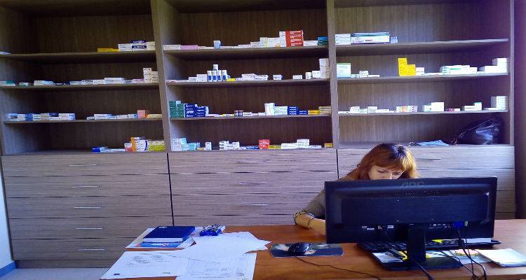 &Mu;&epsilon; &phi;&alpha;&rho;&mu;&alpha;&kappa;&epsilon;&upsilon;&tau;&iota;&kappa;ό &upsilon;&lambda;&iota;&kappa;ό &epsilon;&nu;&iota;&sigma;&chi;ύ&theta;&eta;&kappa;&epsilon; &tau;&omicron; &Kappa;&omicron;&iota;&nu;&omega;&nu;&iota;&kappa;ό &Phi;&alpha;&rho;&mu;&alpha;&kappa;&epsilon;ί&omicron; &tau;&omicron;&upsilon; &Delta;ή&mu;&omicron;&upsilon; &Lambda;ή&mu;&nu;&omicron;&upsilon;