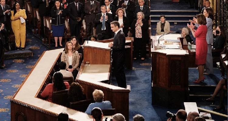 &Tau;&omicron;&upsilon;&rho;&kappa;ί&alpha;: &Tau;&alpha;&rho;&alpha;&chi;ή &gamma;&iota;&alpha; &tau;&eta;&nu; &omicron;&mu;&iota;&lambda;ί&alpha; &Mu;&eta;&tau;&sigma;&omicron;&tau;ά&kappa;&eta; &sigma;&tau;&omicron; &Kappa;&omicron;&gamma;&kappa;&rho;έ&sigma;&omicron;, &omicron;&iota; &epsilon;&phi;&eta;&mu;&epsilon;&rho;ί&delta;&epsilon;&sigmaf; &gamma;&rho;ά&phi;&omicron;&upsilon;&nu; &gamma;&iota;&alpha; &laquo;&sigma;&kappa;ά&nu;&delta;&alpha;&lambda;&omicron;&raquo; &kappa;&alpha;&iota; &laquo;&sigma;&upsilon;&kappa;&omicron;&phi;&alpha;&nu;&tau;ί&epsilon;&sigmaf;&raquo;