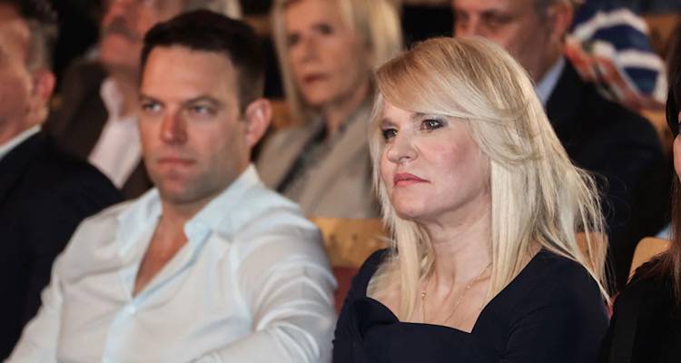 &Omicron;&pi;&epsilon;&rho;έ&tau;&alpha; online &mu;&epsilon; &Tau;&zeta;ά&kappa;&rho;&eta;, &Kappa;&alpha;&sigma;&sigma;&epsilon;&lambda;ά&kappa;&eta;, &Alpha;&nu;&tau;ώ&nu;&alpha;&rho;&omicron; &kappa;&alpha;&iota; &Mu;&omega;&rho;&alpha;ΐ&tau;&eta;