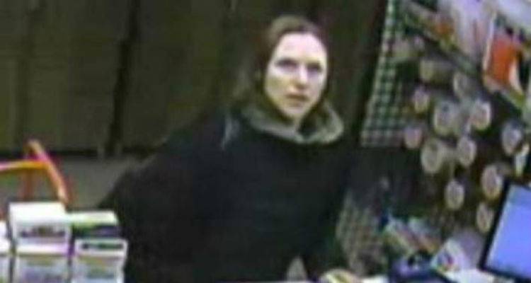 &Kappa;&alpha;&nu;&alpha;&delta;ά&sigmaf;: &Gamma;&upsilon;&nu;&alpha;ί&kappa;&alpha; έ&kappa;&rho;&upsilon;&beta;&epsilon; &tau;&alpha; &lambda;&epsilon;ί&psi;&alpha;&nu;&alpha; &tau;&omega;&nu; έ&xi;&iota; &beta;&rho;&epsilon;&phi;ώ&nu; &pi;&omicron;&upsilon; &gamma;έ&nu;&nu;&eta;&sigma;&epsilon; &sigma;&epsilon; &alpha;&pi;&omicron;&theta;ή&kappa;&eta;