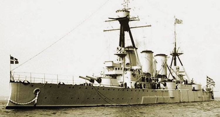 &Nu;&alpha;&upsilon;&mu;&alpha;&chi;ί&alpha; &tau;&eta;&sigmaf; &Lambda;ή&mu;&nu;&omicron;&upsilon;: &Omicron; &theta;&rho;ί&alpha;&mu;&beta;&omicron;&sigmaf; &tau;&omicron;&upsilon; &laquo;&Alpha;&beta;έ&rho;&omega;&phi;&raquo;, &tau;&omicron; &iota;&sigma;&tau;&omicron;&rho;&iota;&kappa;ό &sigma;ή&mu;&alpha; &Kappa;&omicron;&upsilon;&nu;&tau;&omicron;&upsilon;&rho;&iota;ώ&tau;&eta; &kappa;&alpha;&iota; &eta; &theta;&alpha;&rho;&alpha;&lambda;&lambda;έ&alpha; &tau;&alpha;&kappa;&tau;&iota;&kappa;ή &tau;&omicron;&upsilon;