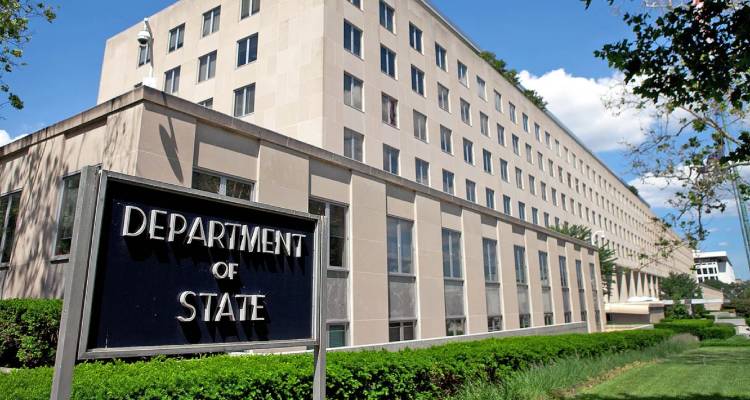 &Sigma;&tau;έ&iota;&tau; &Nu;&tau;&iota;&pi;ά&rho;&tau;&mu;&epsilon;&nu;&tau; &gamma;&iota;&alpha; &tau;&rho;&alpha;&gamma;&omega;&delta;ί&alpha; &sigma;&tau;&alpha; &Tau;έ&mu;&pi;&eta; &Sigma;&tau;&epsilon;&kappa;ό&mu;&alpha;&sigma;&tau;&epsilon; &sigma;&tau;&omicron; &pi;&lambda;&epsilon;&upsilon;&rho;ό &tau;&eta;&sigmaf; &Epsilon;&lambda;&lambda;ά&delta;&alpha;&sigmaf; &kappa;&alpha;&iota; &epsilon;&pi;&alpha;&iota;&nu;&omicron;ύ&mu;&epsilon; &tau;&omicron; έ&rho;&gamma;&omicron; &tau;&omega;&nu; &delta;&iota;&alpha;&sigma;&omega;&sigma;&tau;ώ&nu;