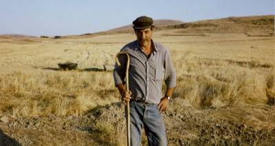 &Tau;&omicron; Kournos music festival &alpha;&pi;ό &tau;&eta;&nu; &Omicron;&mu;ά&delta;&alpha; &Mu;&omicron;&upsilon;&sigma;&iota;&kappa;&omicron;ύ &Theta;&epsilon;ά&tau;&rho;&omicron;&upsilon; &Rho;&alpha;&phi;ή &epsilon;&pi;&iota;&sigma;&tau;&rho;έ&phi;&epsilon;&iota; &gamma;&iota;&alpha; &delta;&epsilon;ύ&tau;&epsilon;&rho;&eta; &chi;&rho;&omicron;&nu;&iota;ά &sigma;&tau;&eta; &Lambda;ή&mu;&nu;&omicron;