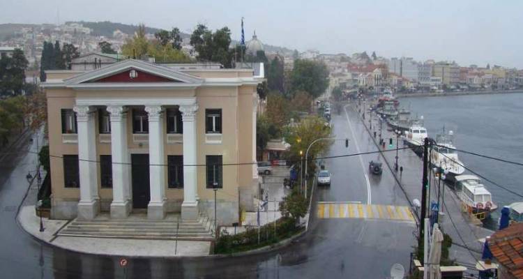 Ψηφίζουν για Περιφερειάρχη στην παράταξη Καλογήρου
