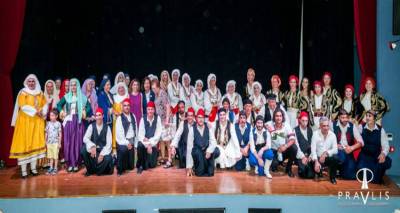 &Mu;ά&gamma;&epsilon;&psi;&epsilon; &eta; &chi;&omicron;&rho;&epsilon;&upsilon;&tau;&iota;&kappa;ή &pi;&alpha;&rho;ά&sigma;&tau;&alpha;&sigma;&eta; &tau;&omega;&nu; &tau;&mu;&eta;&mu;ά&tau;&omega;&nu; &epsilon;&nu;&eta;&lambda;ί&kappa;&omega;&nu; &tau;&omicron;&upsilon; &Lambda;&upsilon;&kappa;&epsilon;ί&omicron;&upsilon; &Epsilon;&lambda;&lambda;&eta;&nu;ί&delta;&omega;&nu; &Lambda;ή&mu;&nu;&omicron;&upsilon; (photos)