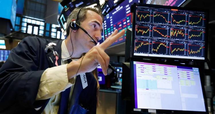 Bloomberg &gamma;&iota;&alpha; 30&epsilon;&tau;έ&sigmaf; &omicron;&mu;ό&lambda;&omicron;&gamma;&omicron;: &Pi;&lambda;ή&rho;&eta;&sigmaf; &epsilon;&pi;&iota;&sigma;&tau;&rho;&omicron;&phi;ή &tau;&eta;&sigmaf; &Epsilon;&lambda;&lambda;ά&delta;&alpha;&sigmaf; &sigma;&tau;&iota;&sigmaf; &alpha;&gamma;&omicron;&rho;έ&sigmaf; &mu;&epsilon;&tau;ά &tau;&eta;&nu; &kappa;&rho;ί&sigma;&eta; &tau;&omicron;&upsilon; 2008