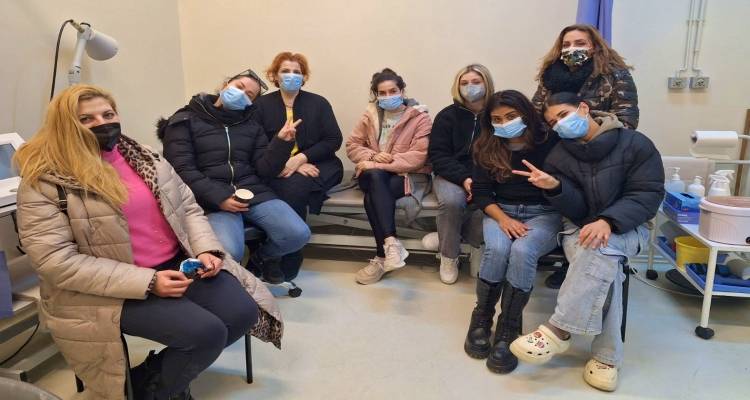 &Omicron;&iota; &alpha;&iota;&sigma;&theta;&eta;&tau;&iota;&kappa;&omicron;ί &tau;&eta;&sigmaf; &Sigma;&Alpha;&Epsilon;&Kappa; &Lambda;ή&mu;&nu;&omicron;&upsilon; &sigma;&tau;&omicron; &phi;&upsilon;&sigma;&iota;&kappa;&omicron;&theta;&epsilon;&rho;&alpha;&pi;&epsilon;&upsilon;&tau;ή&rho;&iota;&omicron; &tau;&omicron;&upsilon; &Nu;&omicron;&sigma;&omicron;&kappa;&omicron;&mu;&epsilon;ί&omicron;&upsilon;