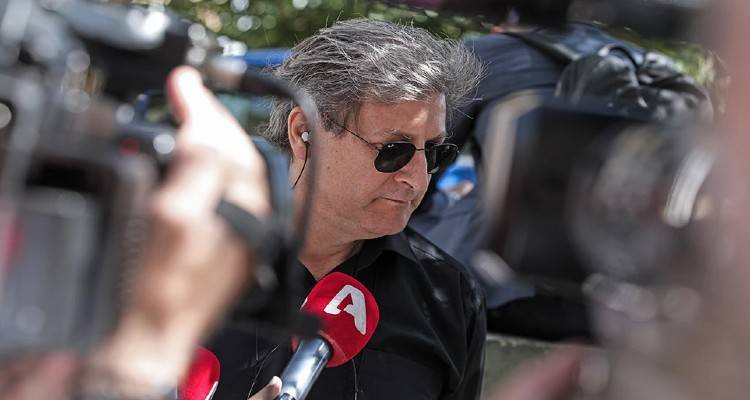 &Alpha;&pi;&alpha;&gamma;&omicron;&rho;&epsilon;ύ&tau;&eta;&kappa;&epsilon; &sigma;&tau;&omicron;&nu; &Nu;ί&kappa;&omicron; &Kappa;&omicron;&upsilon;&rho;ή &nu;&alpha; &chi;&rho;&eta;&sigma;&iota;&mu;&omicron;&pi;&omicron;&iota;&epsilon;ί &tau;&omicron; &epsilon;&pi;ί&theta;&epsilon;&tau;&omicron; &laquo;&Theta;&epsilon;&omicron;&delta;&omega;&rho;ά&kappa;&eta;&sigmaf;&raquo; &mu;&epsilon; &pi;&rho;&omicron;&sigma;&omega;&rho;&iota;&nu;ή &delta;&iota;&alpha;&tau;&alpha;&gamma;ή &delta;&iota;&kappa;&alpha;&sigma;&tau;&eta;&rho;ί&omicron;&upsilon;