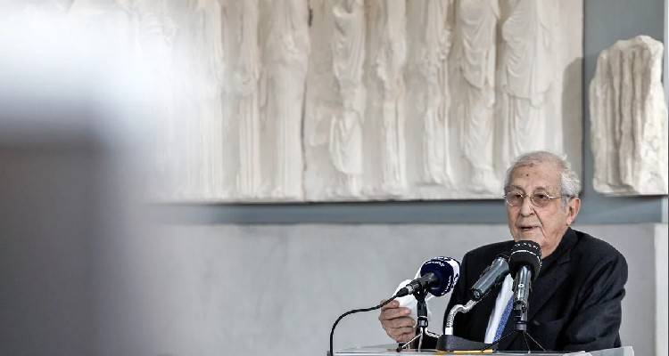 Πέθανε ο Δημήτρης Παντερμαλής, πρόεδρος του Μουσείου της Ακρόπολης