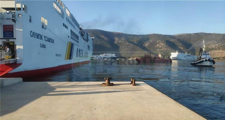 Φωτιά σε πλοίο με 538 επιβάτες έξω από την Ηγουμενίτσα (photos &amp; video)