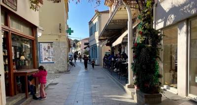 &Alpha;&upsilon;&tau;ά &tau;&alpha; &Chi;&rho;&iota;&sigma;&tau;&omicron;ύ&gamma;&epsilon;&nu;&nu;&alpha; &epsilon;&pi;&epsilon;&nu;&delta;ύ&omicron;&upsilon;&mu;&epsilon; &sigma;&tau;&omicron;&nu; &tau;ό&pi;&omicron; &mu;&alpha;&sigmaf; | &Sigma;&tau;&eta;&rho;ί&zeta;&omicron;&upsilon;&mu;&epsilon; &tau;&eta;&nu; &tau;&omicron;&pi;&iota;&kappa;ή &mu;&alpha;&sigmaf; &alpha;&gamma;&omicron;&rho;ά