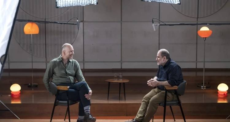 &laquo;&Eta; &delta;&iota;&kappa;ή &mu;&alpha;&sigmaf; &mu;&epsilon;&tau;&alpha;&pi;&omicron;&lambda;ί&tau;&epsilon;&upsilon;&sigma;&eta;&raquo;: &Xi;&epsilon;&kappa;&iota;&nu;ά&epsilon;&iota; &eta; &sigma;&epsilon;&iota;&rho;ά &nu;&tau;&omicron;&kappa;&iota;&mu;&alpha;&nu;&tau;έ&rho; &tau;&omicron;&upsilon; &Sigma;&tau;ά&theta;&eta; &Kappa;&alpha;&lambda;ύ&beta;&alpha; &kappa;&alpha;&iota; &tau;&omicron;&upsilon; &Pi;&alpha;&nu;&alpha;&gamma;ή &Pi;&alpha;&nu;&alpha;&gamma;&iota;&omega;&tau;ό&pi;&omicron;&upsilon;&lambda;&omicron;&upsilon;