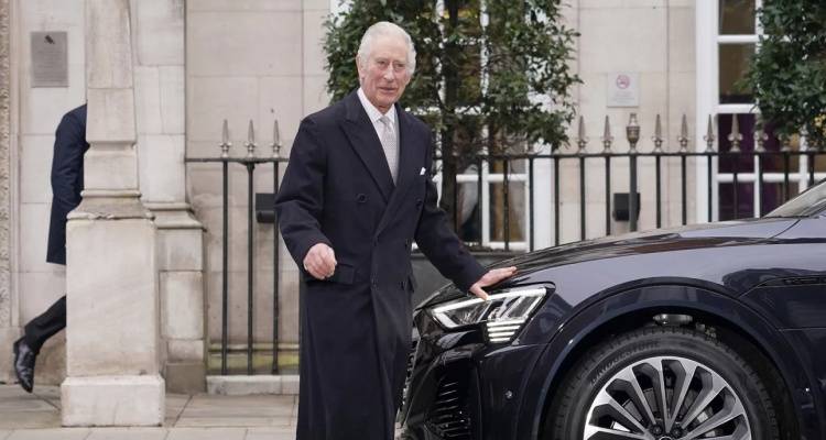 &Sigma;&omicron;&kappa; &sigma;&tau;&eta; &Beta;&rho;&epsilon;&tau;&alpha;&nu;ί&alpha;: &Omicron; &beta;&alpha;&sigma;&iota;&lambda;&iota;ά&sigmaf; &Kappa;ά&rho;&omicron;&lambda;&omicron;&sigmaf; &delta;&iota;&alpha;&gamma;&nu;ώ&sigma;&tau;&eta;&kappa;&epsilon; &mu;&epsilon; &kappa;&alpha;&rho;&kappa;ί&nu;&omicron;