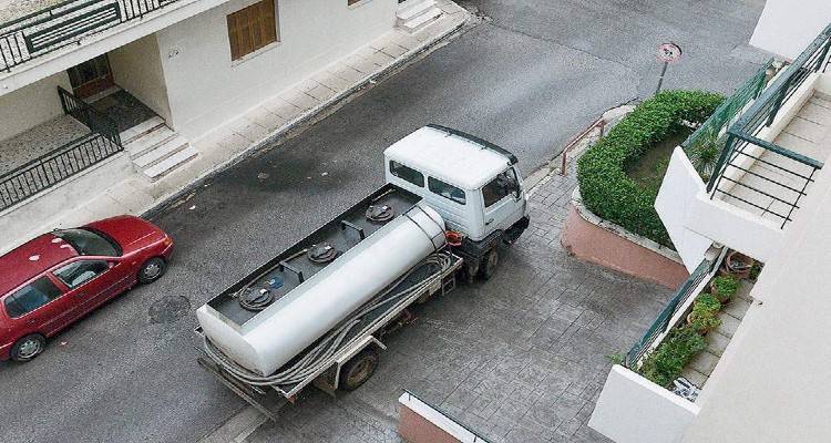 Σε ιστορικό χαμηλό η τιμή του πετρελαίου στη Λήμνο