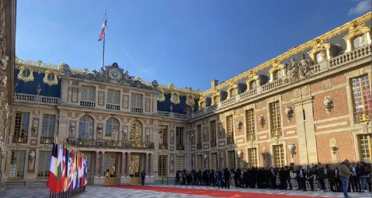 Άτυπη Σύνοδος Κορυφής στη σκιά της εισβολής Πούτιν και της εκτίναξης του ενεργειακού κόστους