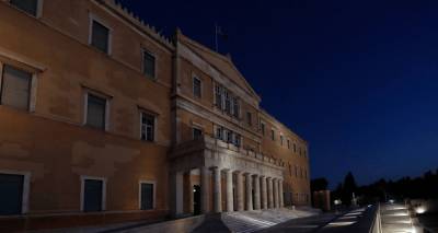 &Tau;&eta;&lambda;&epsilon;&phi;ώ&nu;&eta;&mu;&alpha; &gamma;&iota;&alpha; &beta;ό&mu;&beta;&alpha; &sigma;&tau;&eta; &Beta;&omicron;&upsilon;&lambda;ή