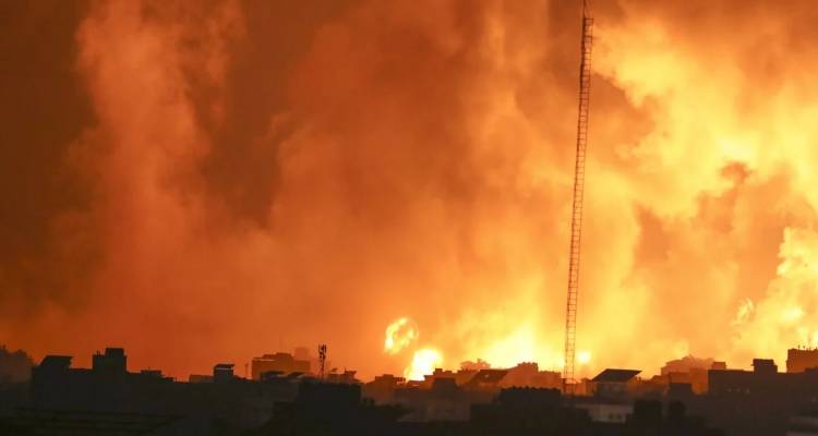 &Omicron;&iota; &Gamma;&iota;&alpha;&tau;&rho;&omicron;ί &tau;&omicron;&upsilon; &Kappa;ό&sigma;&mu;&omicron;&upsilon; &alpha;&nu;&alpha;&kappa;&omicron;ί&nu;&omega;&sigma;&alpha;&nu; &tau;&omicron;&nu; &theta;ά&nu;&alpha;&tau;&omicron; &epsilon;&nu;&tau;&alpha;&tau;&iota;&kappa;&omicron;&lambda;ό&gamma;&omicron;&upsilon; &tau;&omicron;&upsilon;&sigmaf; &sigma;&epsilon; &beta;&omicron;&mu;&beta;&alpha;&rho;&delta;&iota;&sigma;&mu;ό &sigma;&tau;&eta; &Lambda;&omega;&rho;ί&delta;&alpha; &tau;&eta;&sigmaf; &Gamma;ά&zeta;&alpha;&sigmaf;