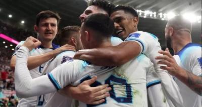 &Mu;&omicron;&upsilon;&nu;&tau;&iota;ά&lambda; 2022, &Omicron;&upsilon;&alpha;&lambda;ί&alpha; &ndash; &Alpha;&gamma;&gamma;&lambda;ί&alpha; 0-3: &Tau;&rho;&iota;ά&rho;&alpha; &pi;&rho;&omega;&tau;&iota;ά&sigmaf; &kappa;&alpha;&iota; &rho;&alpha;&nu;&tau;&epsilon;&beta;&omicron;ύ &mu;&epsilon; &tau;&eta; &Sigma;&epsilon;&nu;&epsilon;&gamma;ά&lambda;&eta;