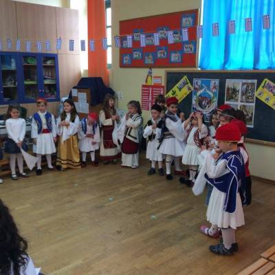 Η γιορτή της 25ης Μαρτίου στο 1ο Νηπιαγωγείο Μύρινας (photos)