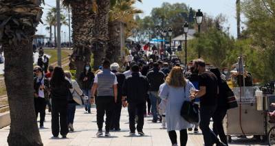 &Kappa;&omicron;&rho;&omega;&nu;&omicron;ϊό&sigmaf;: &Sigma;&tau;&alpha; 1.607 &tau;&alpha; &nu;έ&alpha; &kappa;&rho;&omicron;ύ&sigma;&mu;&alpha;&tau;&alpha; - 847 &omicron;&iota; &delta;&iota;&alpha;&sigma;&omega;&lambda;&eta;&nu;&omega;&mu;έ&nu;&omicron;&iota;, 78 &theta;ά&nu;&alpha;&tau;&omicron;&iota;