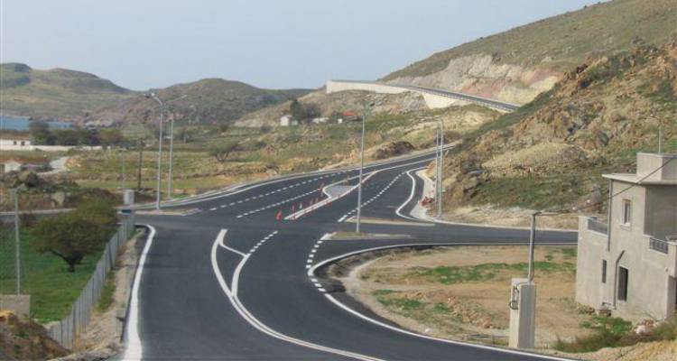 653 &chi;&iota;&lambda;. &epsilon;&upsilon;&rho;ώ &gamma;&iota;&alpha; &omicron;&delta;&iota;&kappa;ά έ&rho;&gamma;&alpha; &sigma;&tau;&eta; &Lambda;ή&mu;&nu;&omicron;