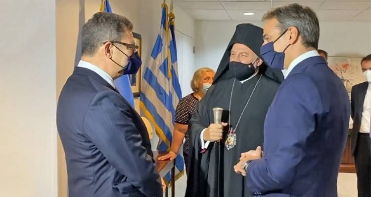 &Sigma;&upsilon;&nu;ά&nu;&tau;&eta;&sigma;&eta; &Mu;&eta;&tau;&sigma;&omicron;&tau;ά&kappa;&eta; - &Epsilon;&lambda;&pi;&iota;&delta;&omicron;&phi;ό&rho;&omicron;&upsilon;: &laquo;&Delta;&epsilon;&nu; &upsilon;&pi;ά&rho;&chi;&epsilon;&iota; &pi;&iota;&alpha; &theta;έ&mu;&alpha;&laquo;, &lambda;έ&epsilon;&iota; &kappa;&upsilon;&beta;&epsilon;&rho;&nu;&eta;&tau;&iota;&kappa;ή &pi;&eta;&gamma;ή
