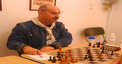 Έ&phi;&upsilon;&gamma;&epsilon; &alpha;&pi;ό &tau;&eta; &zeta;&omega;ή &omicron; &Lambda;&eta;&mu;&nu;&iota;ό&sigmaf; &mu;&alpha;&iota;&tau;&rho; &Sigma;&tau;έ&lambda;&iota;&omicron;&sigmaf; &Psi;ά&rho;&rho;&alpha;&sigmaf;