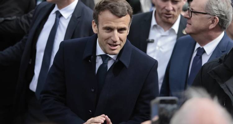 &Beta;&gamma;ή&kappa;&epsilon; &laquo;&zeta;&omega;&nu;&tau;&alpha;&nu;ή&raquo; &eta; &kappa;&upsilon;&beta;έ&rho;&nu;&eta;&sigma;&eta; &sigma;&tau;&eta; &Gamma;&alpha;&lambda;&lambda;ί&alpha;, &pi;έ&rho;&alpha;&sigma;&epsilon; &alpha;&upsilon;&tau;ό&mu;&alpha;&tau;&alpha; &tau;&omicron; &sigma;&upsilon;&nu;&tau;&alpha;&xi;&iota;&omicron;&delta;&omicron;&tau;&iota;&kappa;ό | &Eta; &epsilon;&pi;ό&mu;&epsilon;&nu;&eta; &eta;&mu;έ&rho;&alpha; &gamma;&iota;&alpha; &tau;&omicron;&nu; &Mu;&alpha;&kappa;&rho;ό&nu;