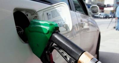 &Alpha;&pi;&omicron;&kappa;&alpha;&lambda;&upsilon;&pi;&tau;&iota;&kappa;&omicron;ί &delta;&iota;ά&lambda;&omicron;&gamma;&omicron;&iota; &tau;&eta;&sigmaf; &sigma;&pi;&epsilon;ί&rho;&alpha;&sigmaf; &mu;&epsilon; &tau;&iota;&sigmaf; &laquo;&pi;&epsilon;&iota;&rho;&alpha;&gamma;&mu;έ&nu;&epsilon;&sigmaf;&raquo; &alpha;&nu;&tau;&lambda;ί&epsilon;&sigmaf; -&laquo;Έ&beta;&alpha;&lambda;&alpha; &beta;&epsilon;&nu;&zeta;ί&nu;&eta; &kappa;&alpha;&iota; &delta;&epsilon;&nu; έ&sigma;&beta;&eta;&sigma;&epsilon; &tau;&omicron; &lambda;&alpha;&mu;&pi;ά&kappa;&iota;, &tau;&iota; έ&chi;&epsilon;&iota; &gamma;ί&nu;&epsilon;&iota;;&raquo;